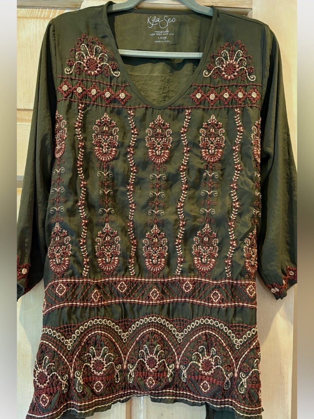 Kyla Seo Olive Embroidered V-Neck Tunic Top Size Large